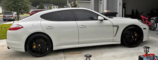 Porsche Panamera 22-Inch Wheels & Tires