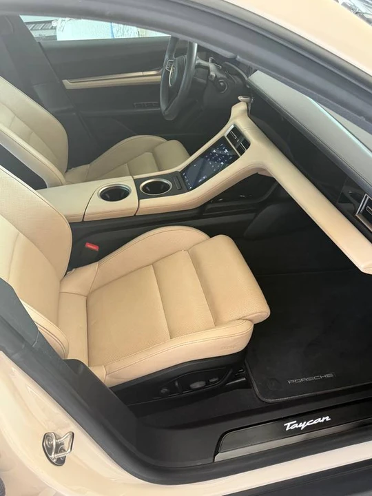 2022 Porsche Taycan - Image 7 of 9