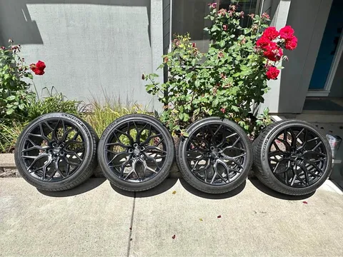 22" Vossen HF2's in Gloss Black with Michelin PS4's for Audi RS-6 RS-7