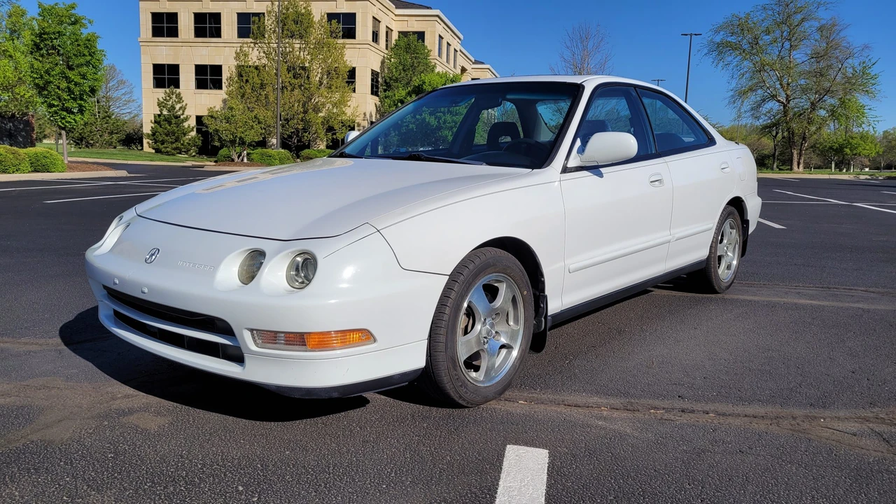 1994 Acura Integra 3rd Gen - Image 2 of 31