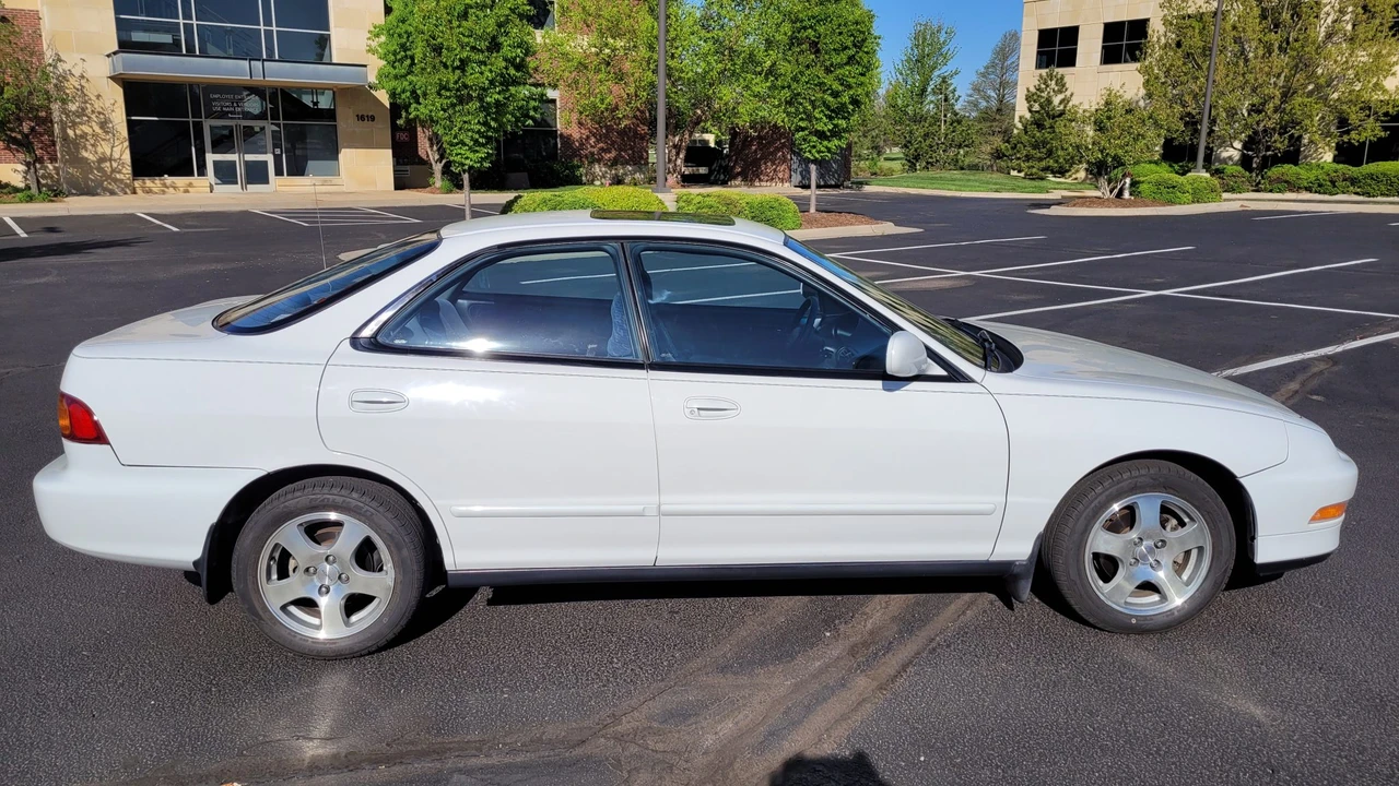 1994 Acura Integra 3rd Gen - Image 11 of 31