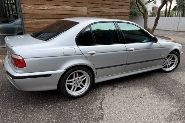 2003 BMW E39 540i - Image 2 of 7