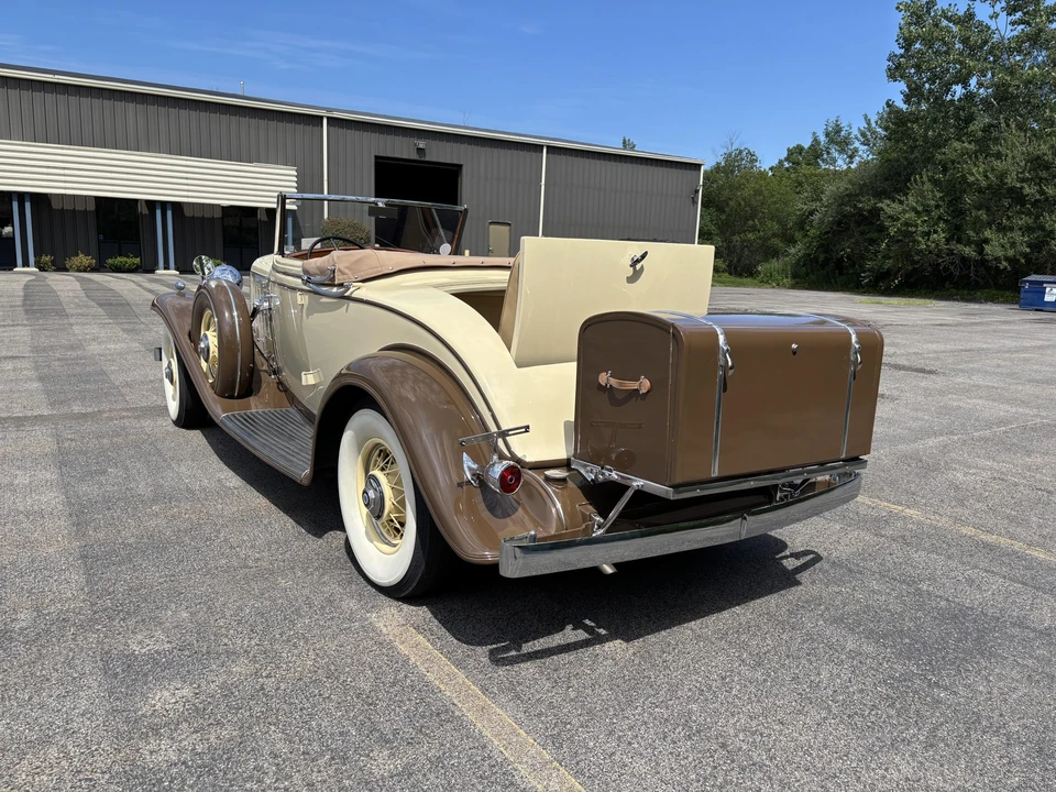 1932 Cadillac V-12 - Image 8 of 31
