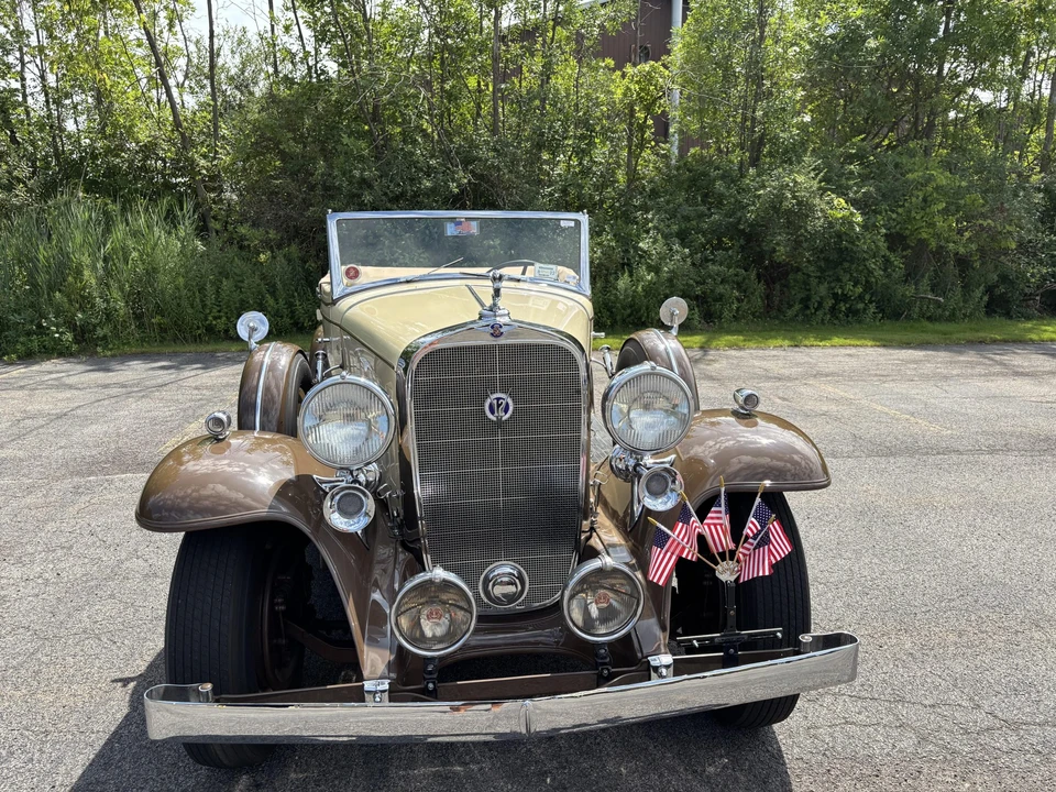 1932 Cadillac V-12 - Image 4 of 31
