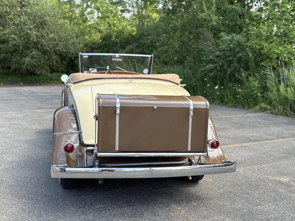 1932 Cadillac V-12 - Image 9 of 31