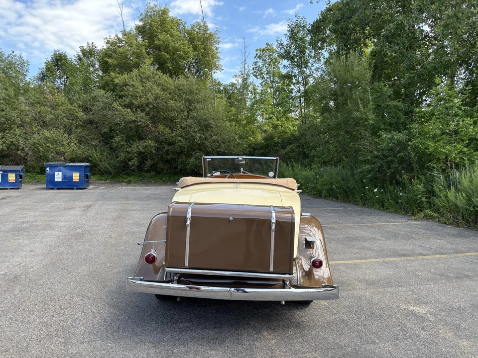 1932 Cadillac V-12 - Image 11 of 31