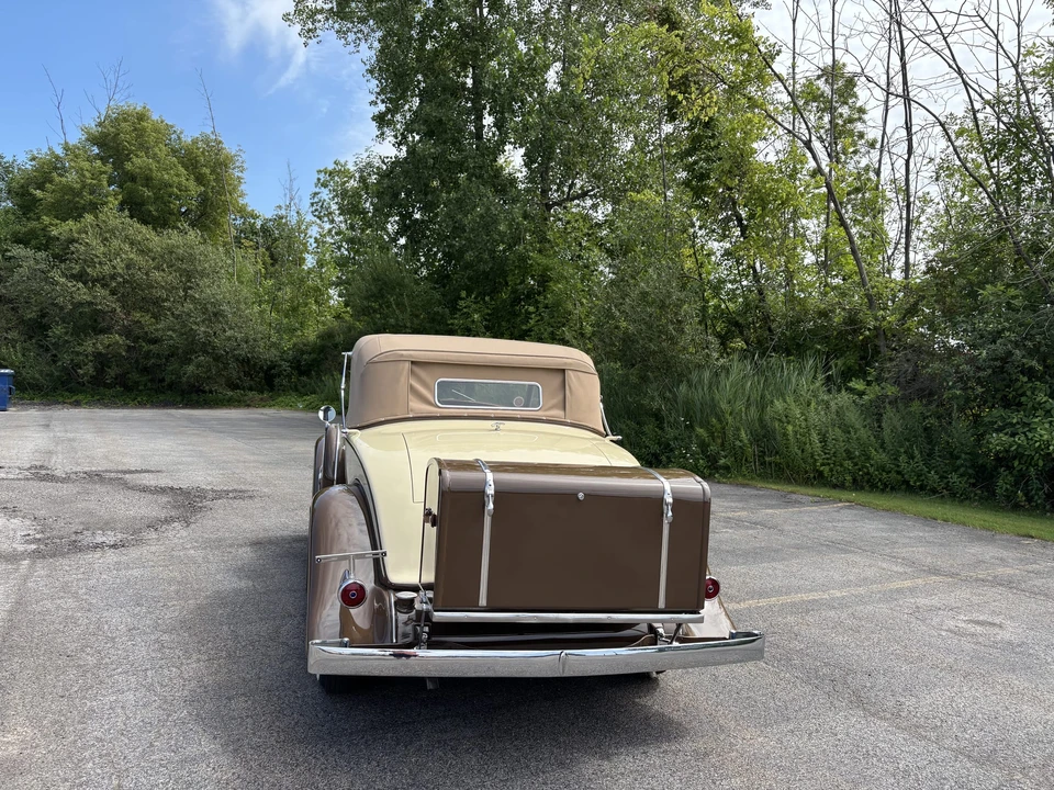 1932 Cadillac V-12 - Image 10 of 31