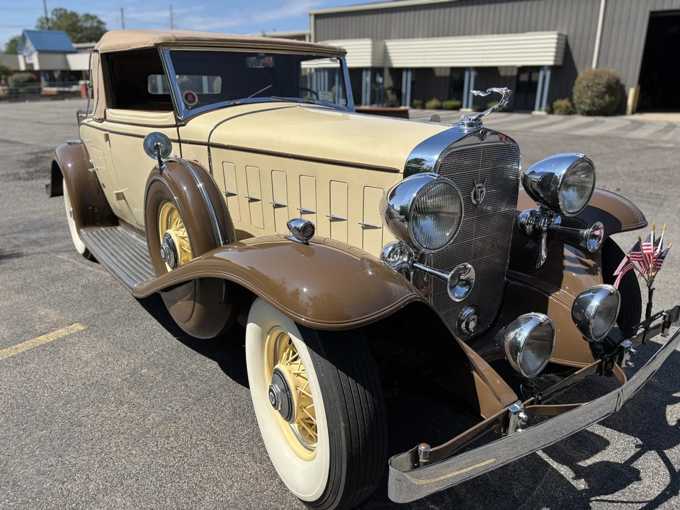 1932 Cadillac V-12 - Image 3 of 31