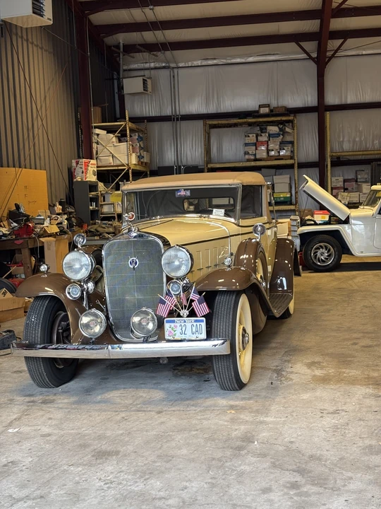 1932 Cadillac V-12 - Image 20 of 31