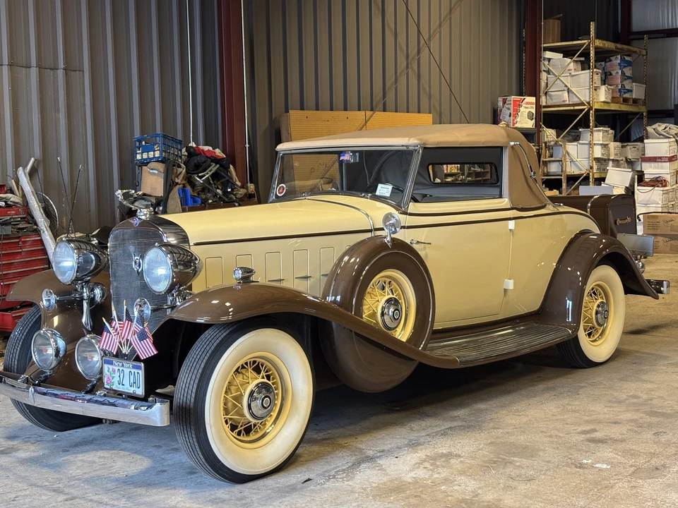1932 Cadillac V-12 - Image 18 of 31