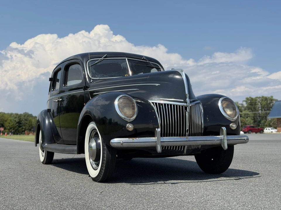 1939 Ford Standard & Deluxe & Super Deluxe - Image 5 of 31