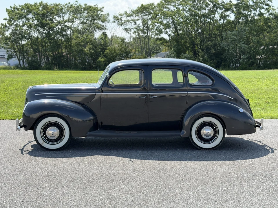 1939 Ford Standard & Deluxe & Super Deluxe - Image 10 of 31
