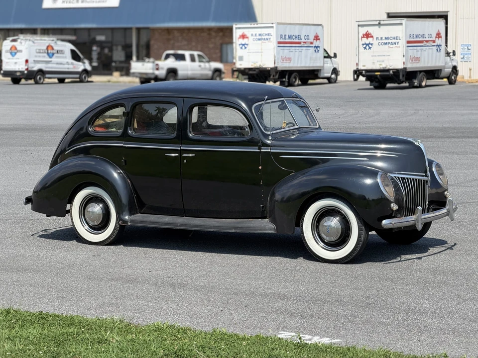 1939 Ford Standard & Deluxe & Super Deluxe - Image 18 of 31