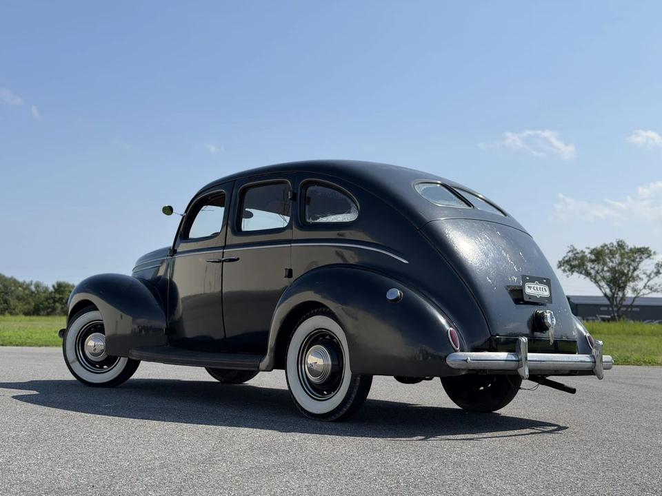 1939 Ford Standard & Deluxe & Super Deluxe - Image 12 of 31