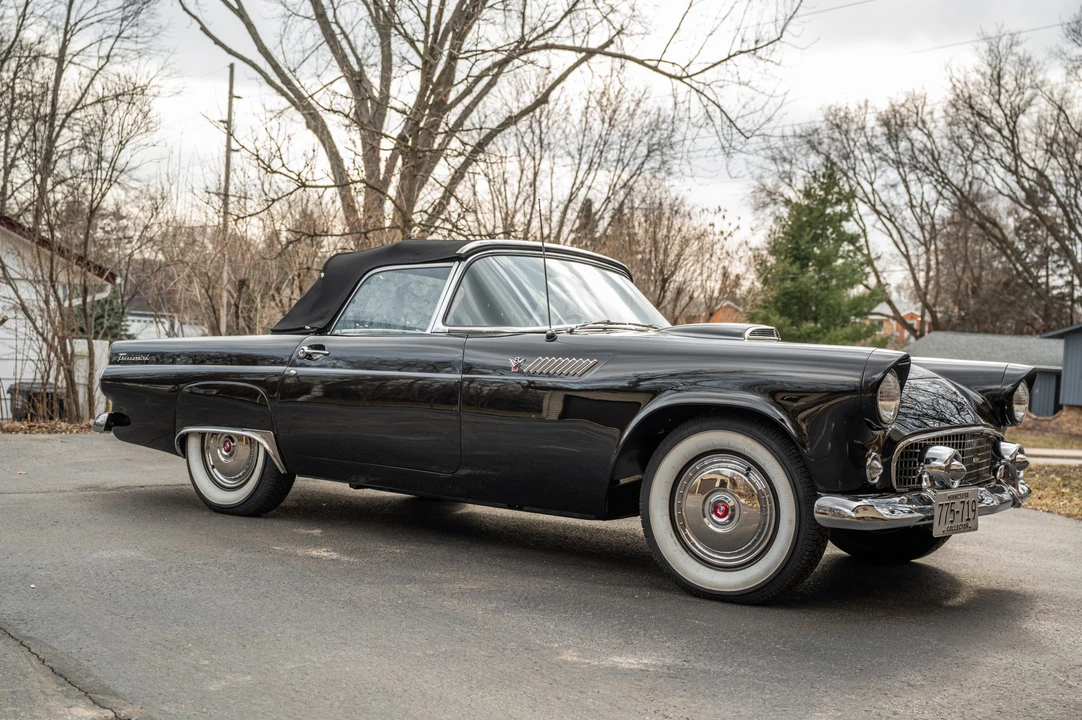 1955 Ford Thunderbird 1st Gen - Image 29 of 31