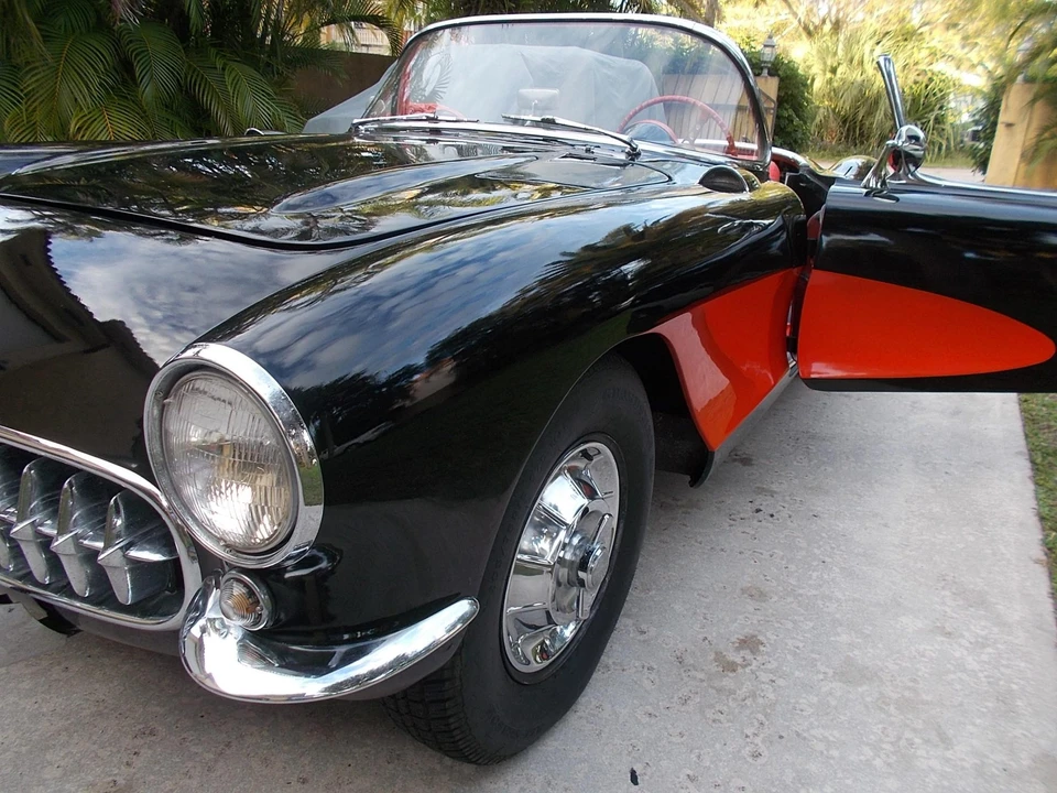 1957 Chevrolet Corvette C1 - Image 12 of 31