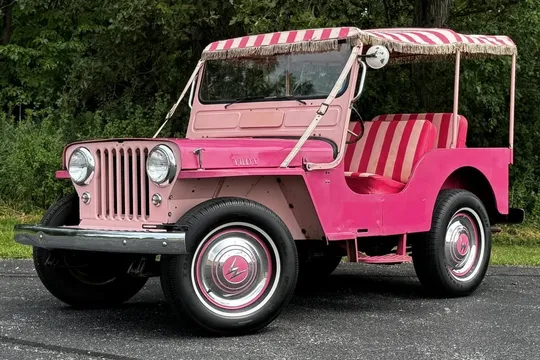 1960 Willys DJ-3A Surrey
