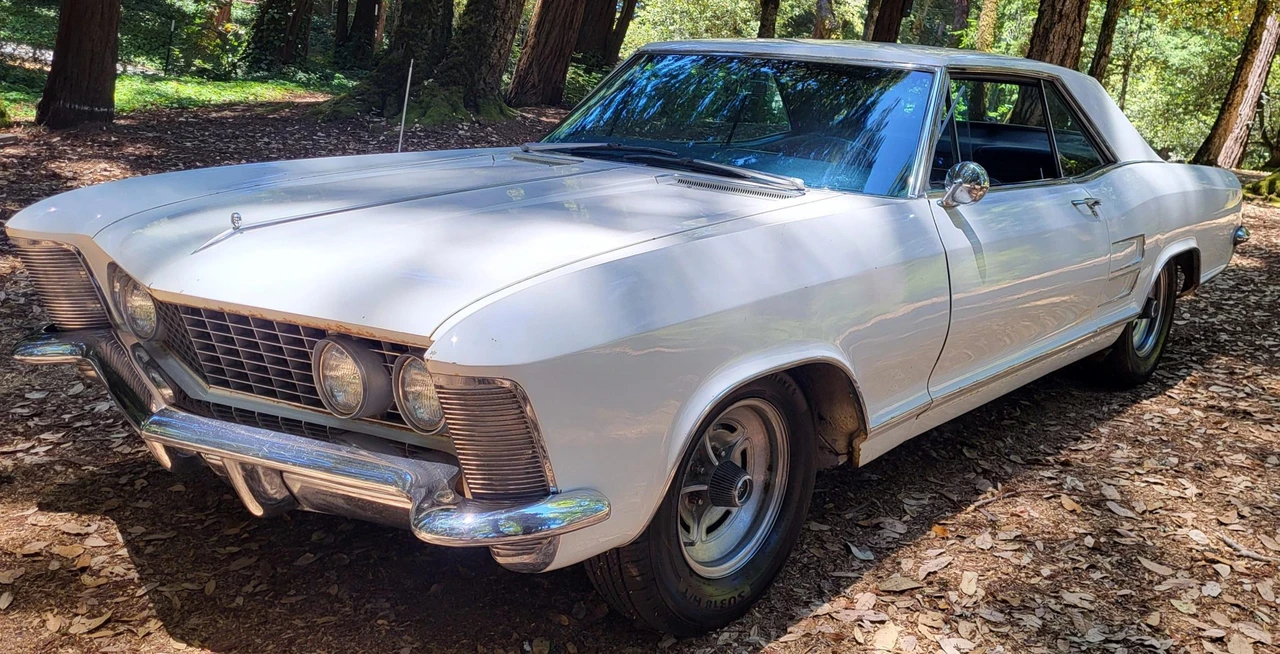 1964 Buick Riviera 1st Gen - Image 25 of 31