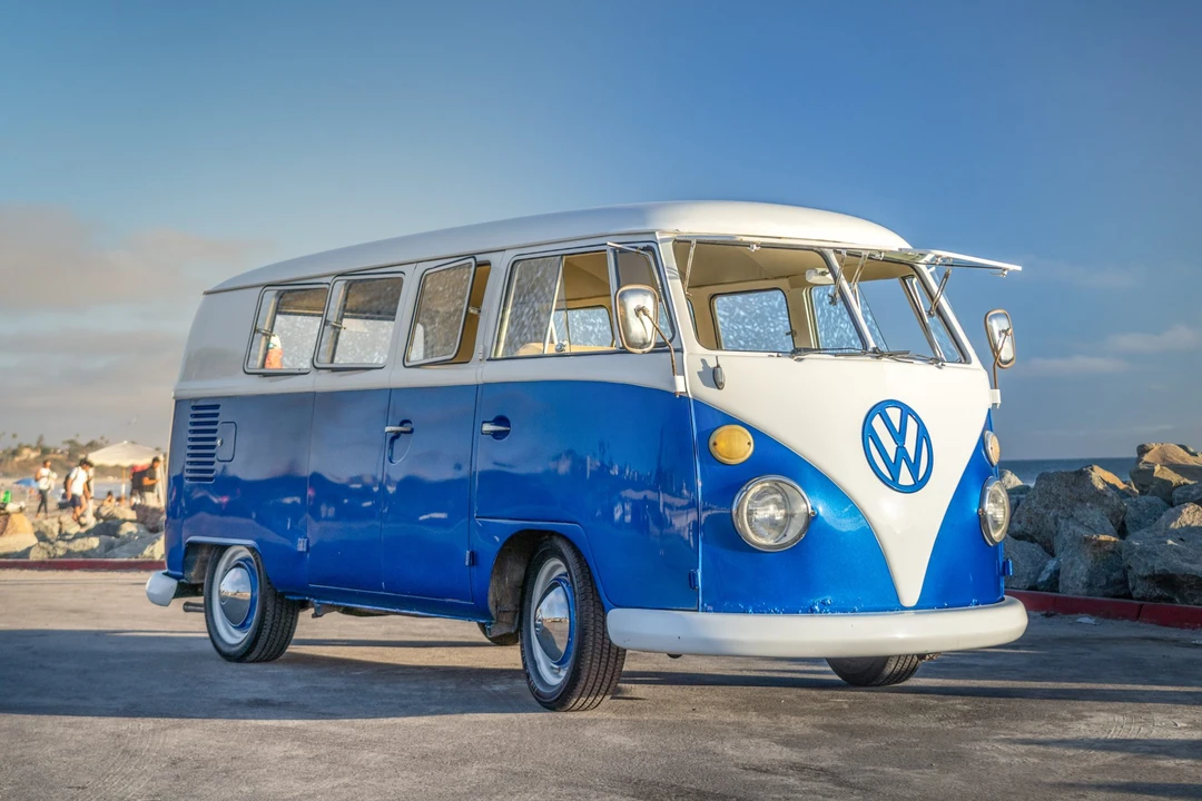 1964 Volkswagen Split-Window Bus - Image 8 of 31