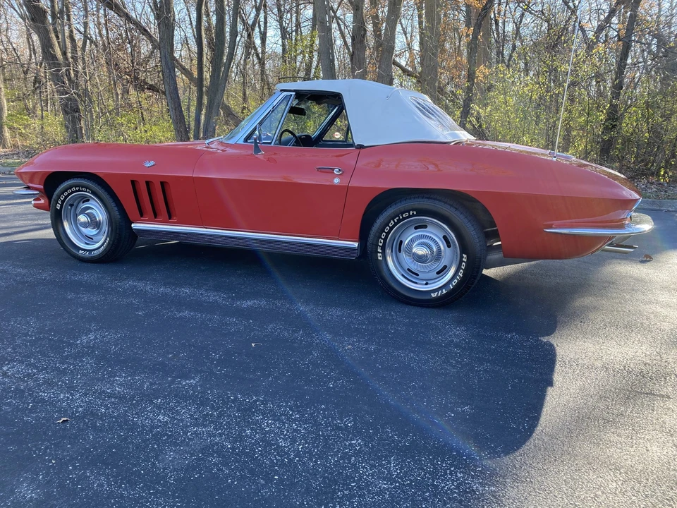 1966 Chevrolet Corvette C2 - Image 6 of 31