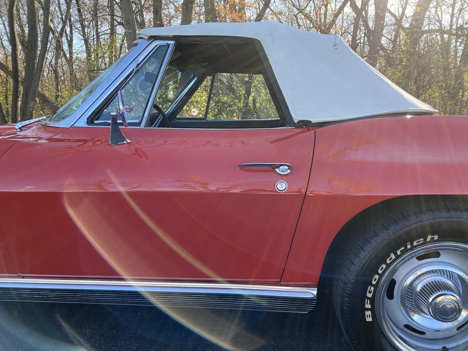 1966 Chevrolet Corvette C2 - Image 29 of 31