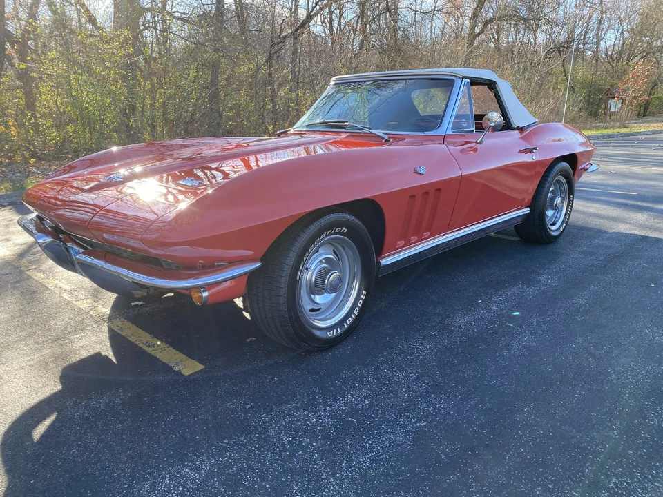 1966 Chevrolet Corvette C2 - Image 4 of 31