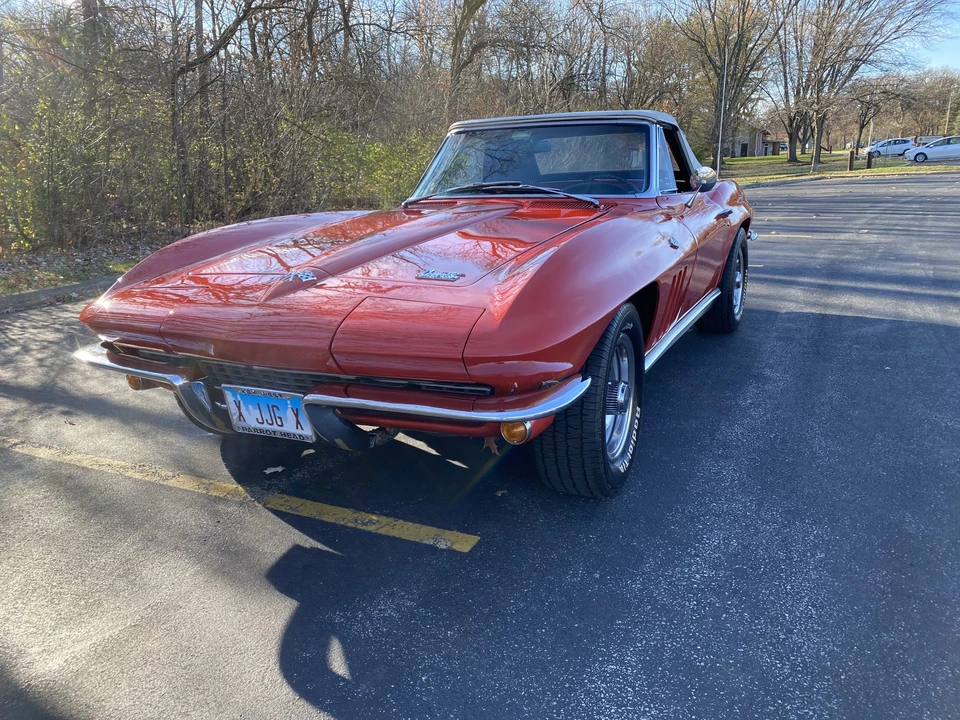 1966 Chevrolet Corvette C2 - Image 2 of 31