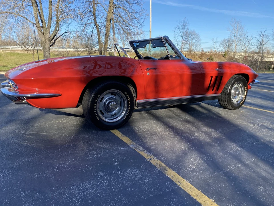 1966 Chevrolet Corvette C2 - Image 12 of 31