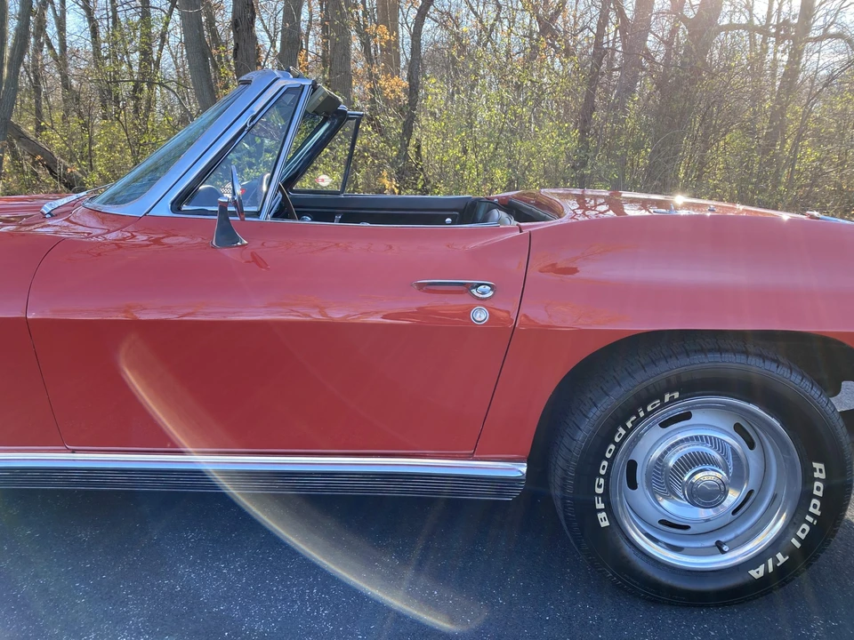 1966 Chevrolet Corvette C2 - Image 28 of 31