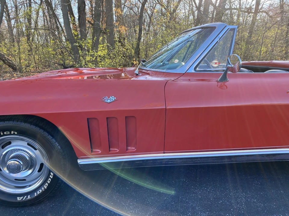 1966 Chevrolet Corvette C2 - Image 26 of 31