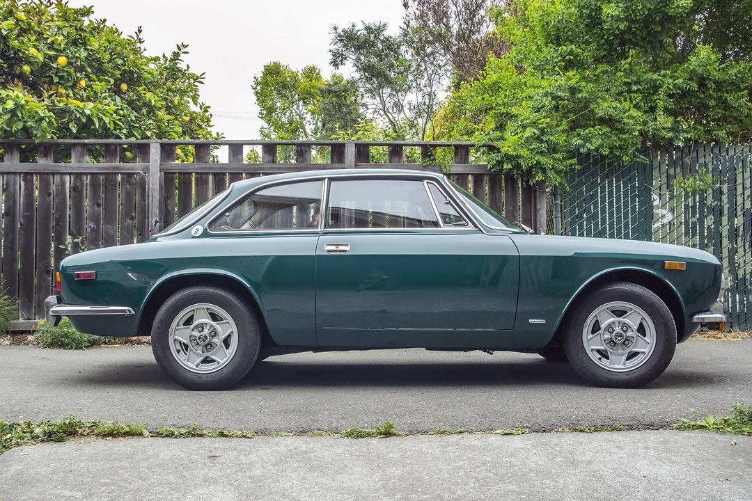1974 Alfa Romeo 2000 GT Veloce - Image 27 of 31
