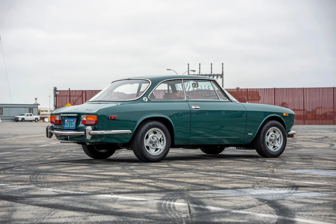 1974 Alfa Romeo 2000 GT Veloce - Image 11 of 31