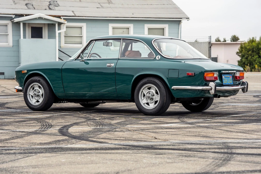 1974 Alfa Romeo 2000 GT Veloce - Image 6 of 31
