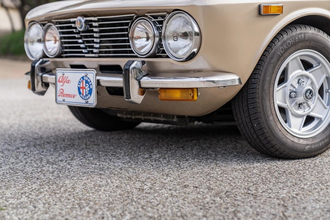 1974 Alfa Romeo 2000 GT Veloce - Image 14 of 31