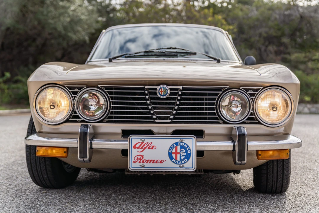 1974 Alfa Romeo 2000 GT Veloce - Image 9 of 31