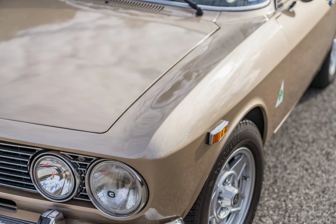 1974 Alfa Romeo 2000 GT Veloce - Image 12 of 31