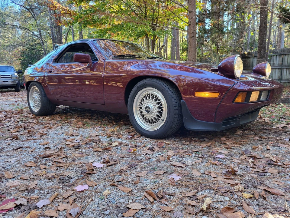 1984 Porsche 928 S - Image 4 of 31