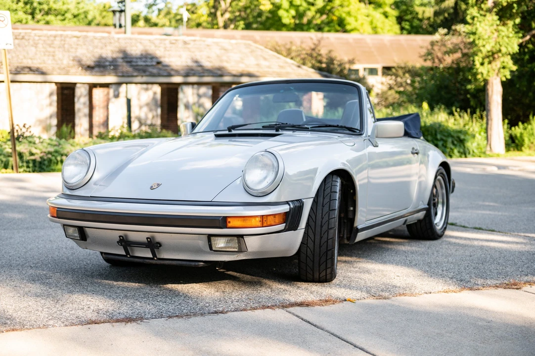 1987 Porsche 911 Carrera 3.2 - Image 2 of 31