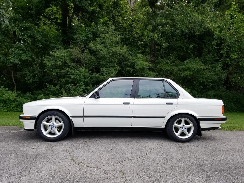 1989 BMW E30 3 Series - Image 3 of 31