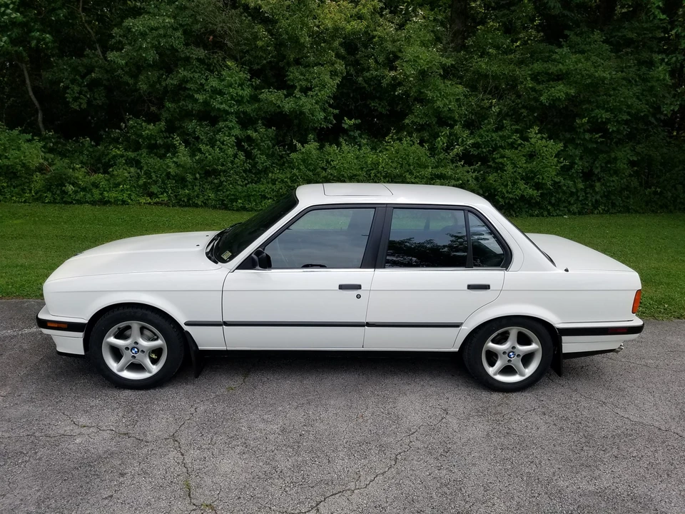 1989 BMW E30 3 Series - Image 12 of 31