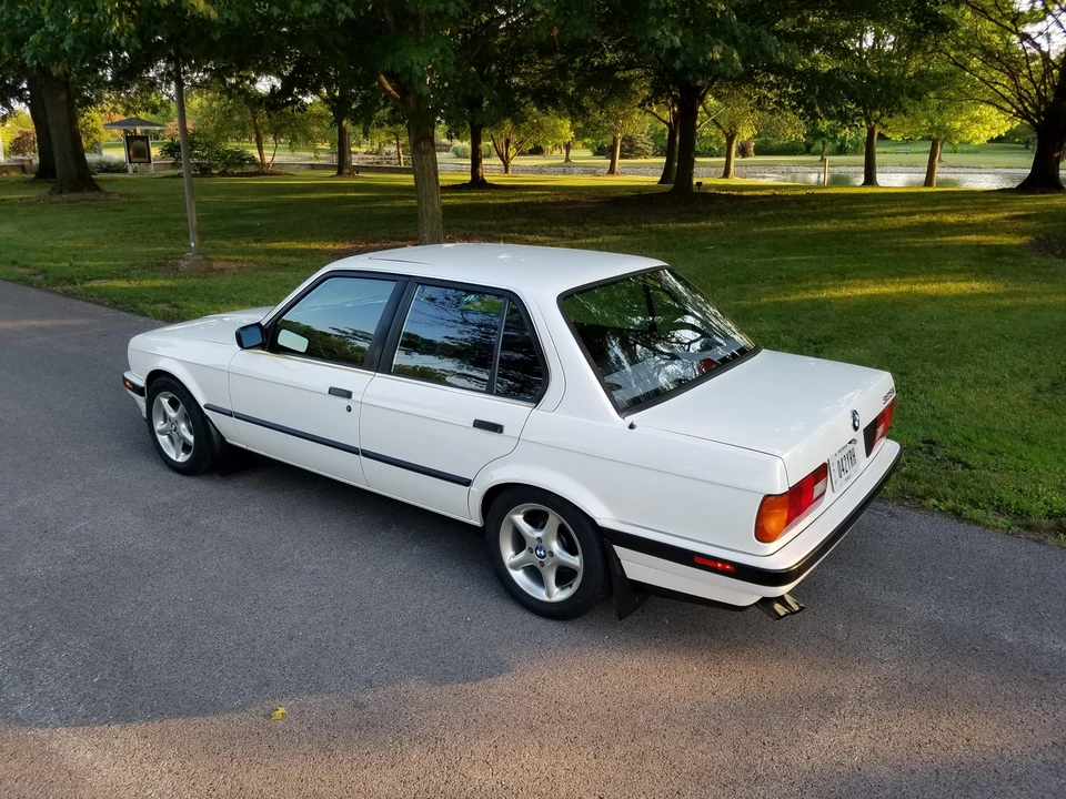 1989 BMW E30 3 Series - Image 24 of 31