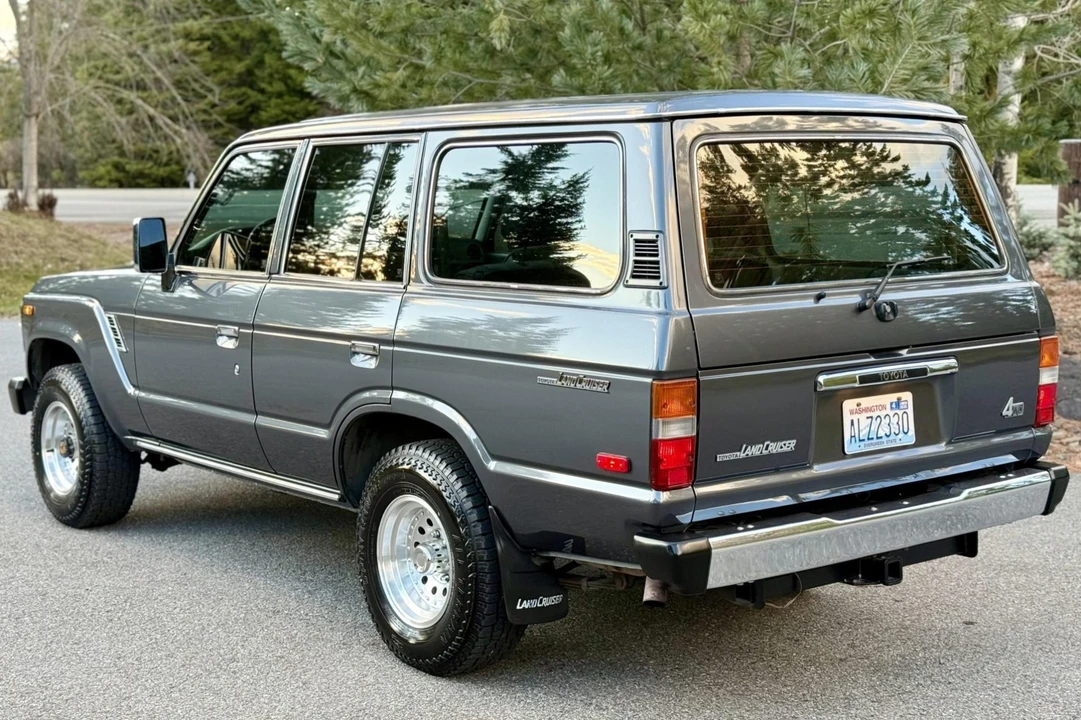 1989 Toyota J60 Land Cruiser - Image 2 of 8