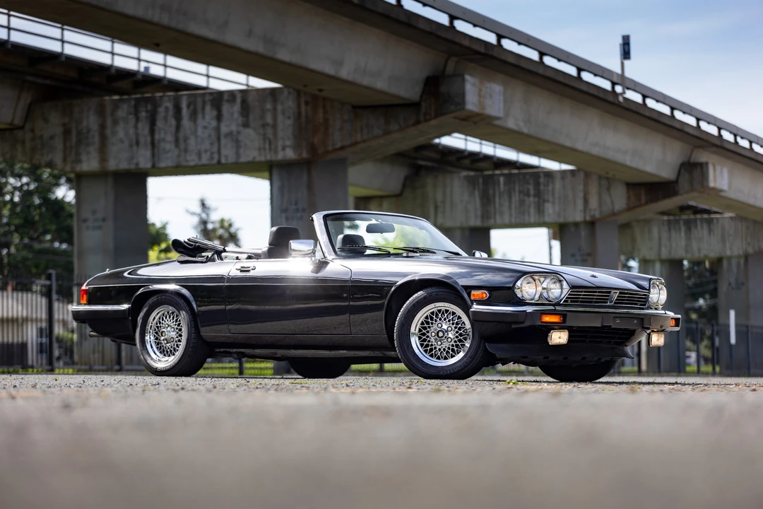 1990 Jaguar XJS Convertible - Image 2 of 31