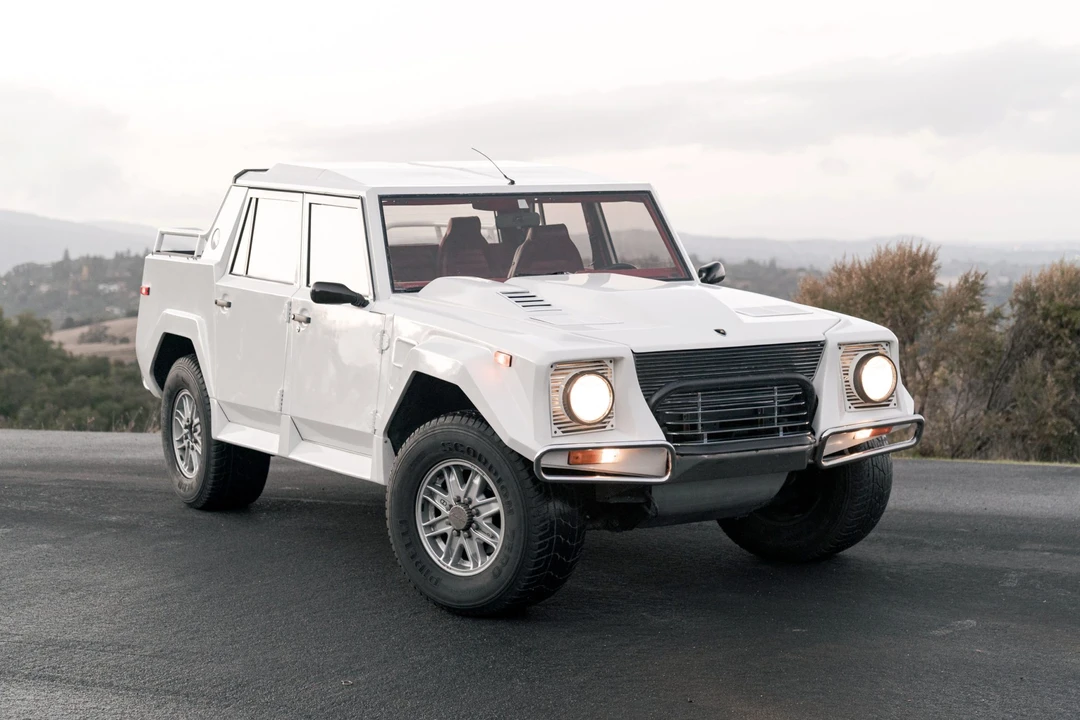 1991 Lamborghini LM002 - Image 5 of 31
