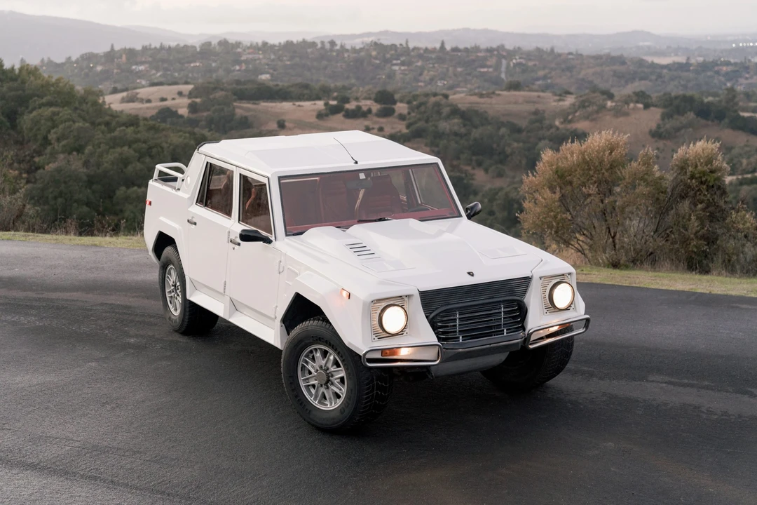 1991 Lamborghini LM002 - Image 6 of 31