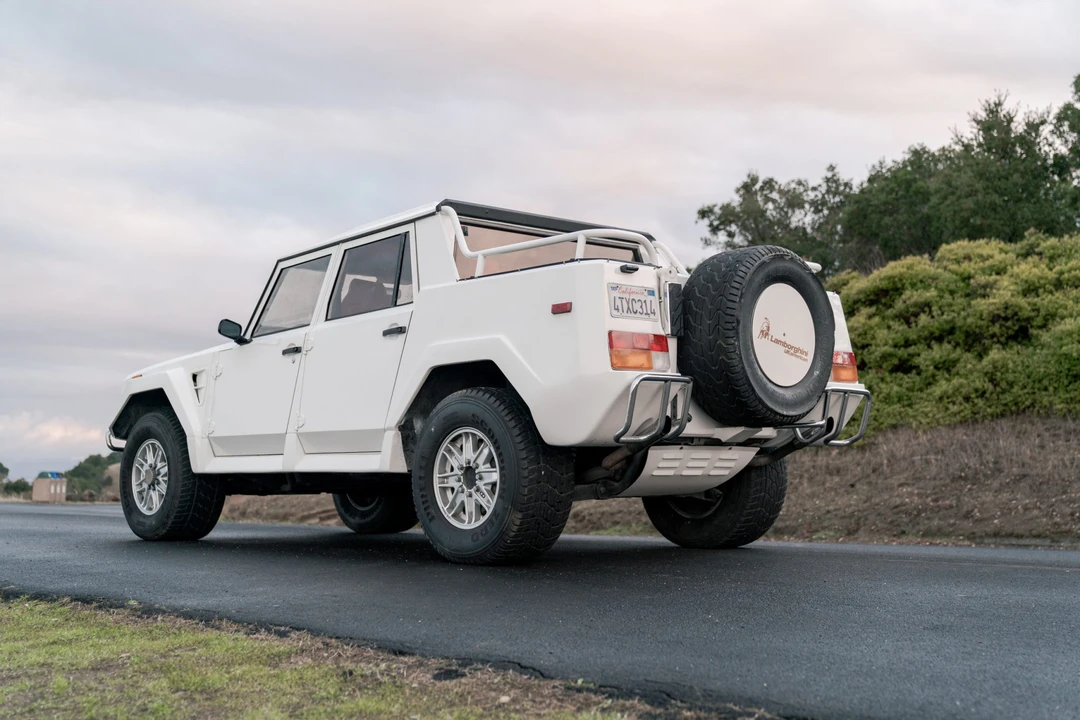 1991 Lamborghini LM002 - Image 21 of 31