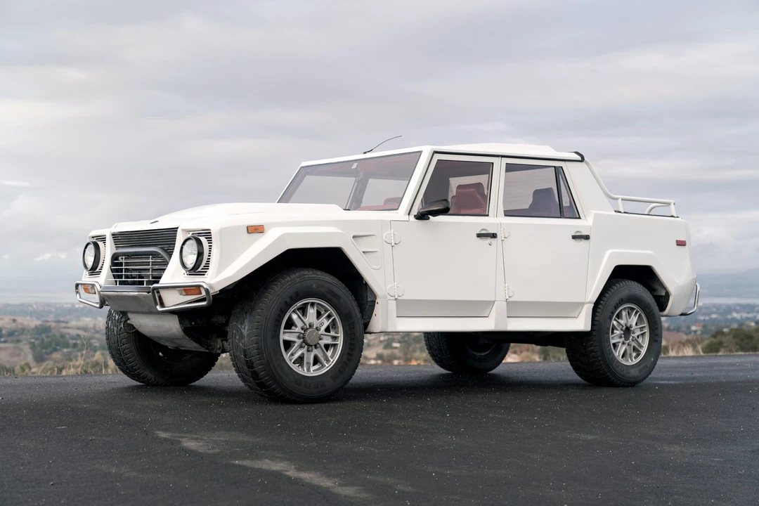 1991 Lamborghini LM002 - Image 25 of 31