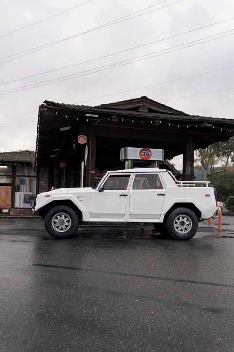1991 Lamborghini LM002 - Image 30 of 31