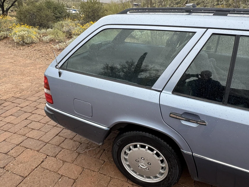 1991 Mercedes-Benz W124 E-Class - Image 22 of 31