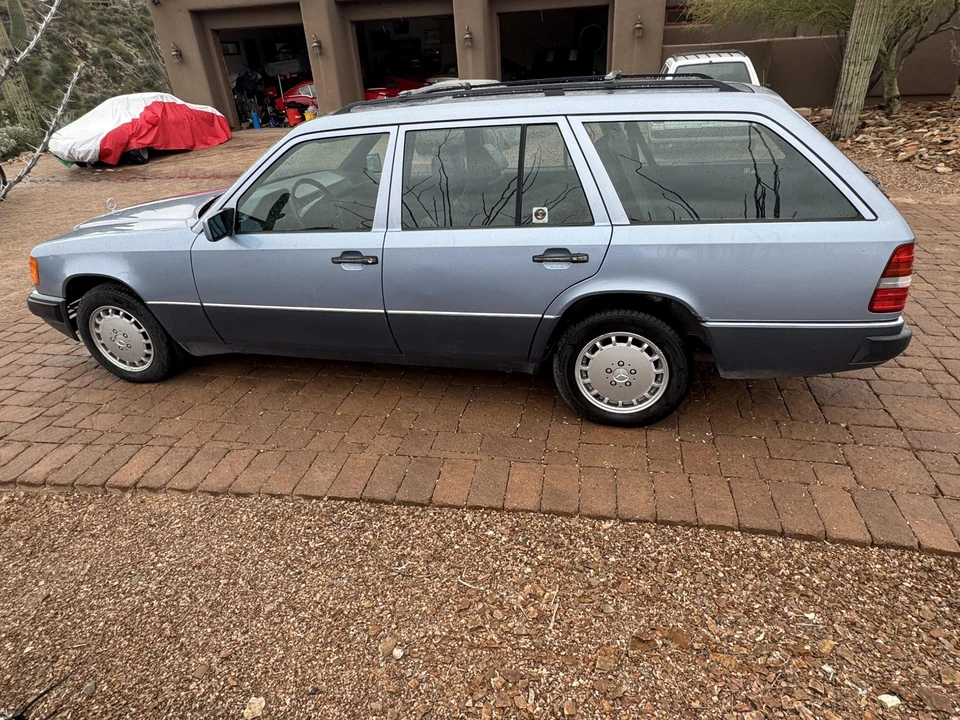 1991 Mercedes-Benz W124 E-Class - Image 4 of 31